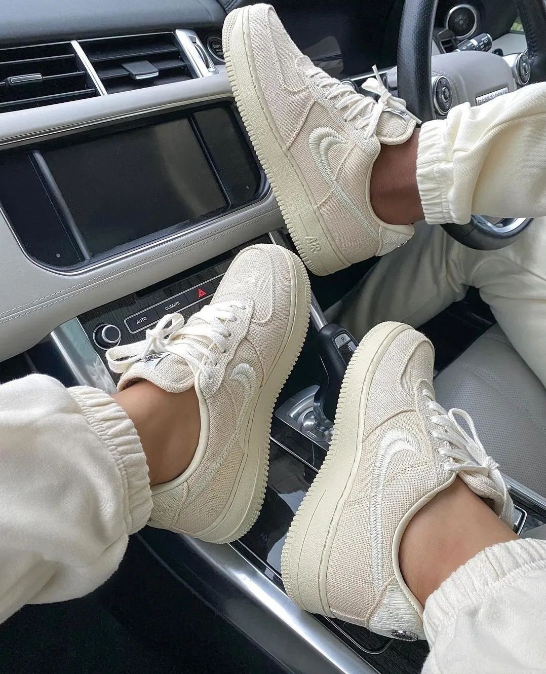 Nike Air Force Fossil