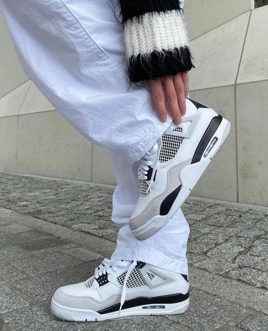 Air Jordan 4