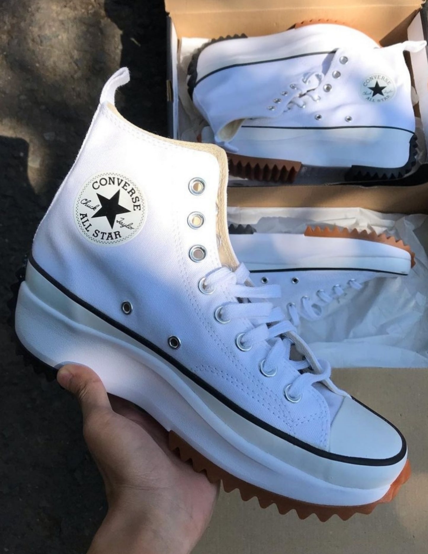 Converse Run Star Hike