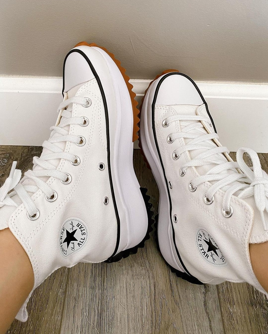 Converse Run Star Hike