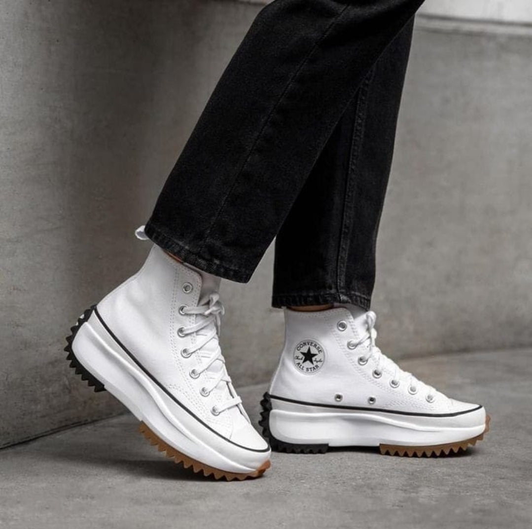Converse Run Star Hike