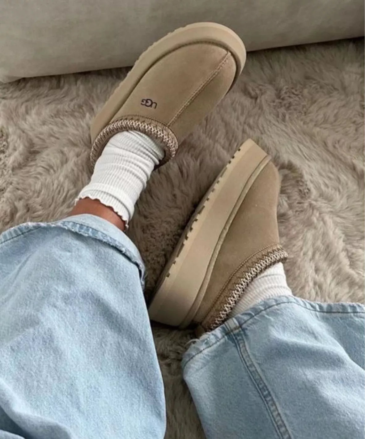 UGG