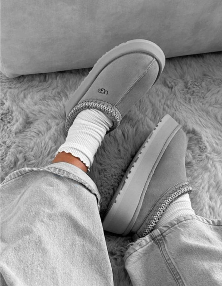 UGG