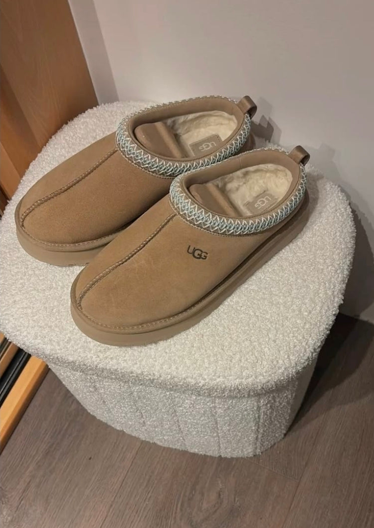 UGG