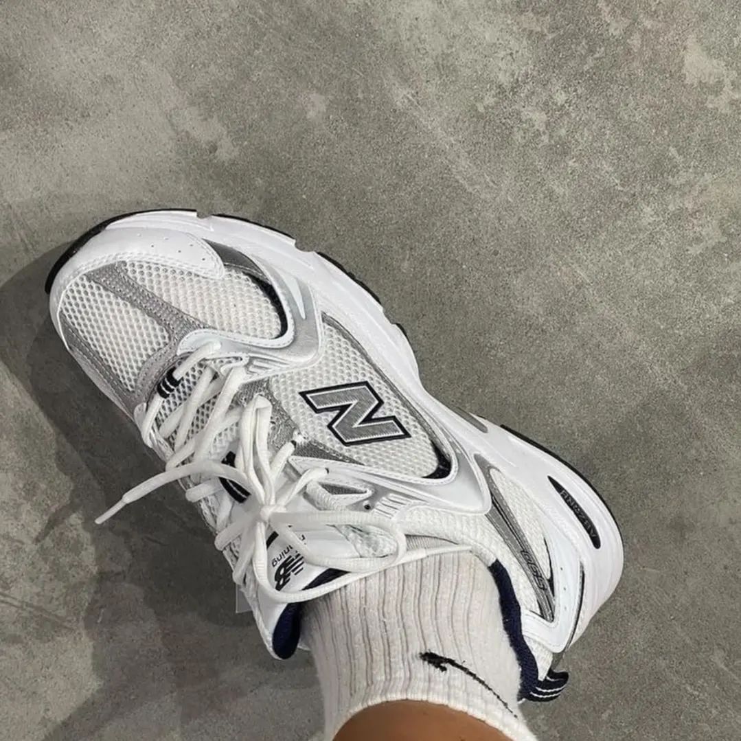 New Balance 530